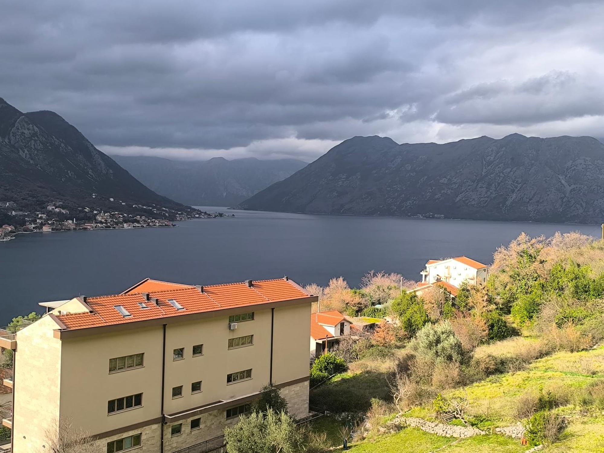Ferienwohnung Vista Di Cattaro Exterior foto